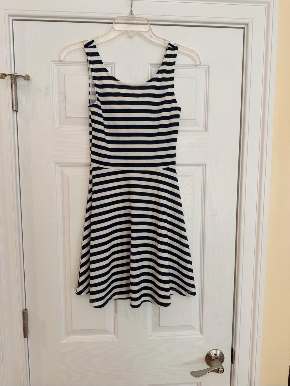 Ladies Size 4 "H&M" Black and White Striped Crewneck Skater Dress GUC